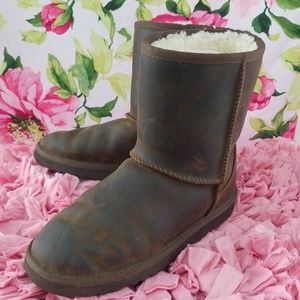 Leather uggs size 3